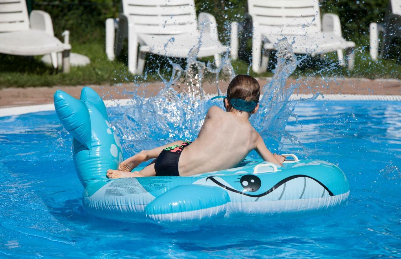 Camping Bella Austria Sankt Peter am Kammersberg Zewnętrze zdjęcie